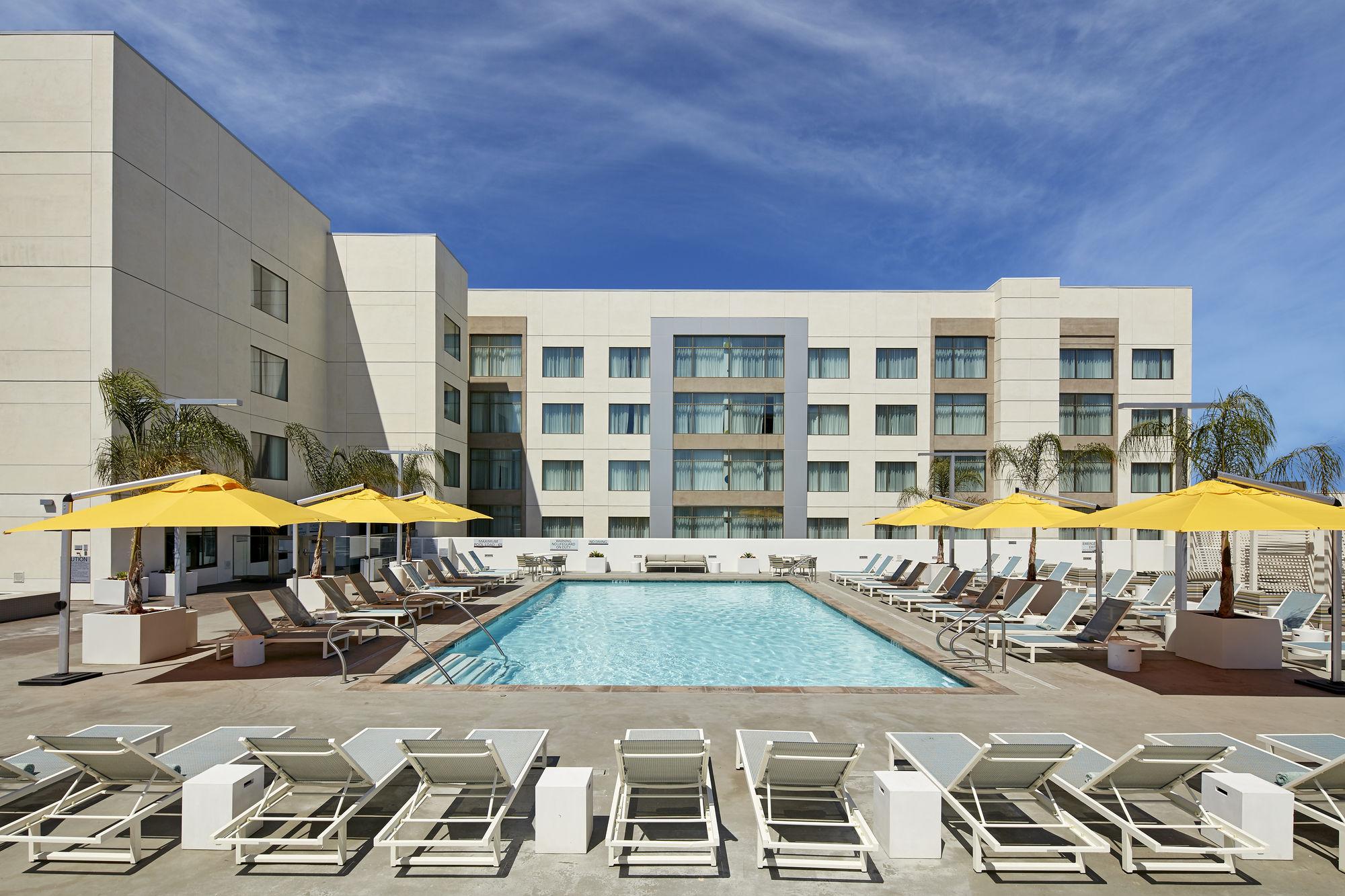 Residence Inn By Marriott At Anaheim Resort/Convention Center Exterior photo